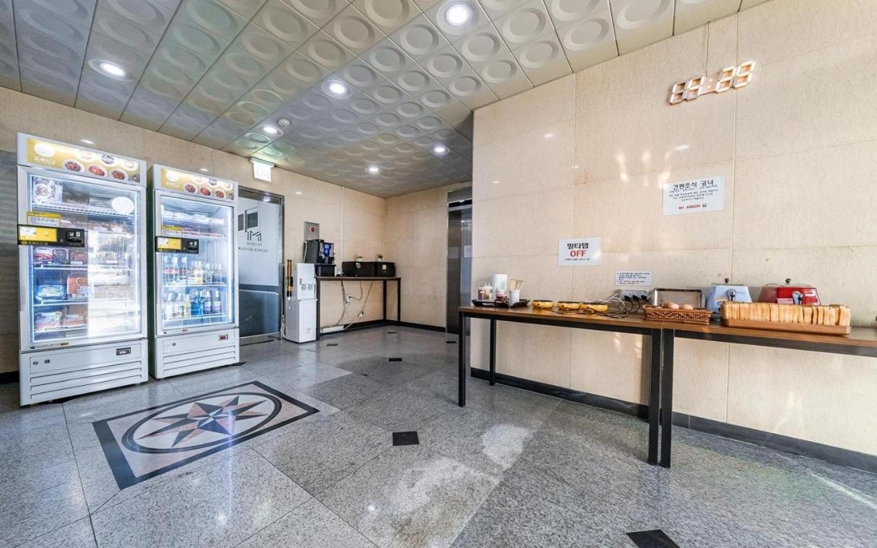 Mi Amor Motel Сокчо Екстериор снимка
